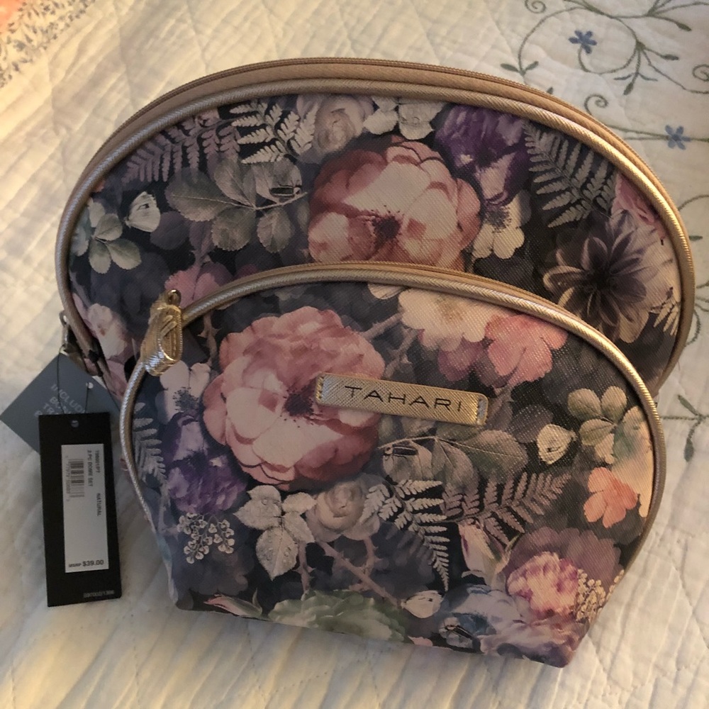 Set of two makeup cases